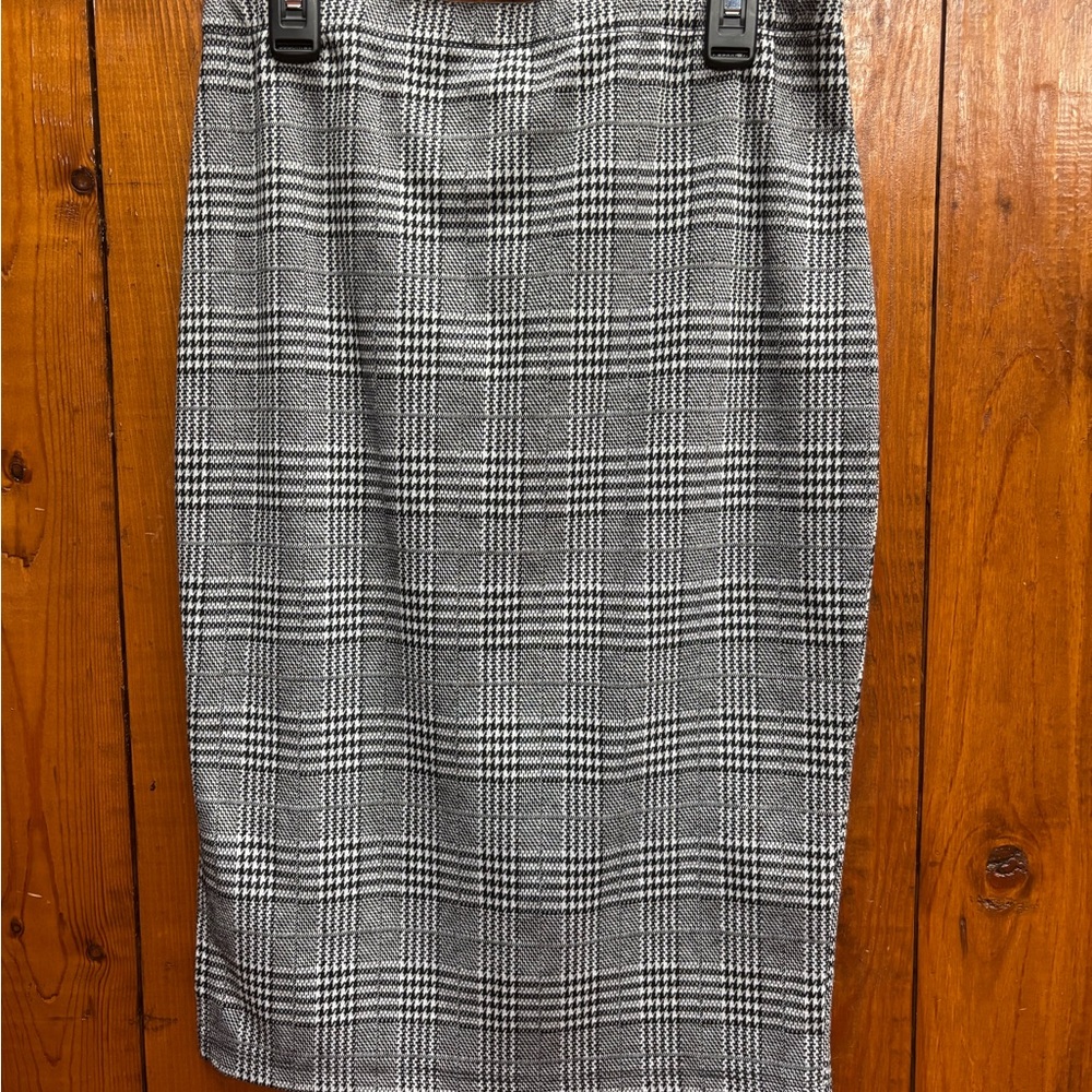 By & By Classic Black and White Plaid Skirt